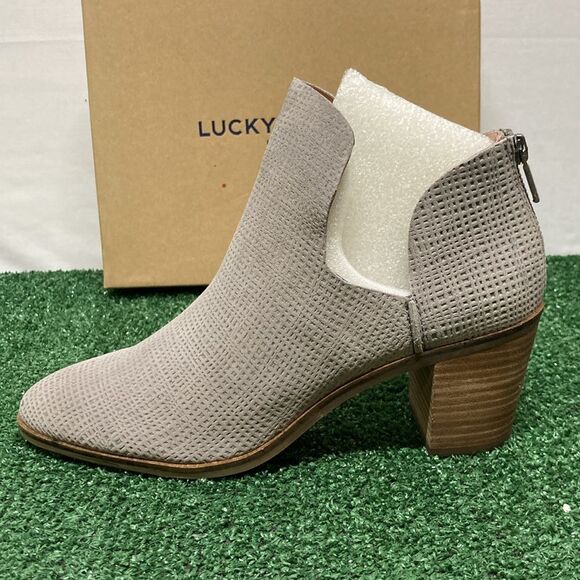 New Lucky Brand Gray Powe Leather Bootie women’s  size 10 (OKPM-07-020) - Picture 9 of 9